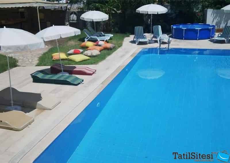 Zeus Turunç Otel